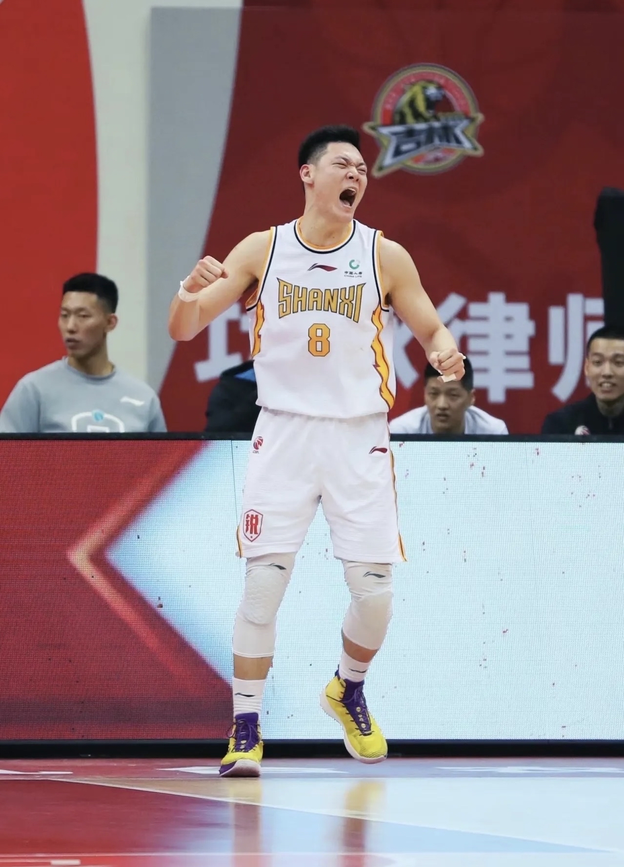 辽宁男篮战胜江苏，取得关键胜利，表现亮眼