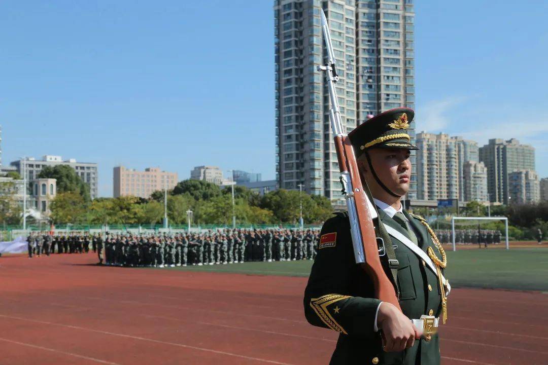 深圳队关键战术调整获得好效果,振奋人心 深圳队关键战术调整获得好效果,振奋人心