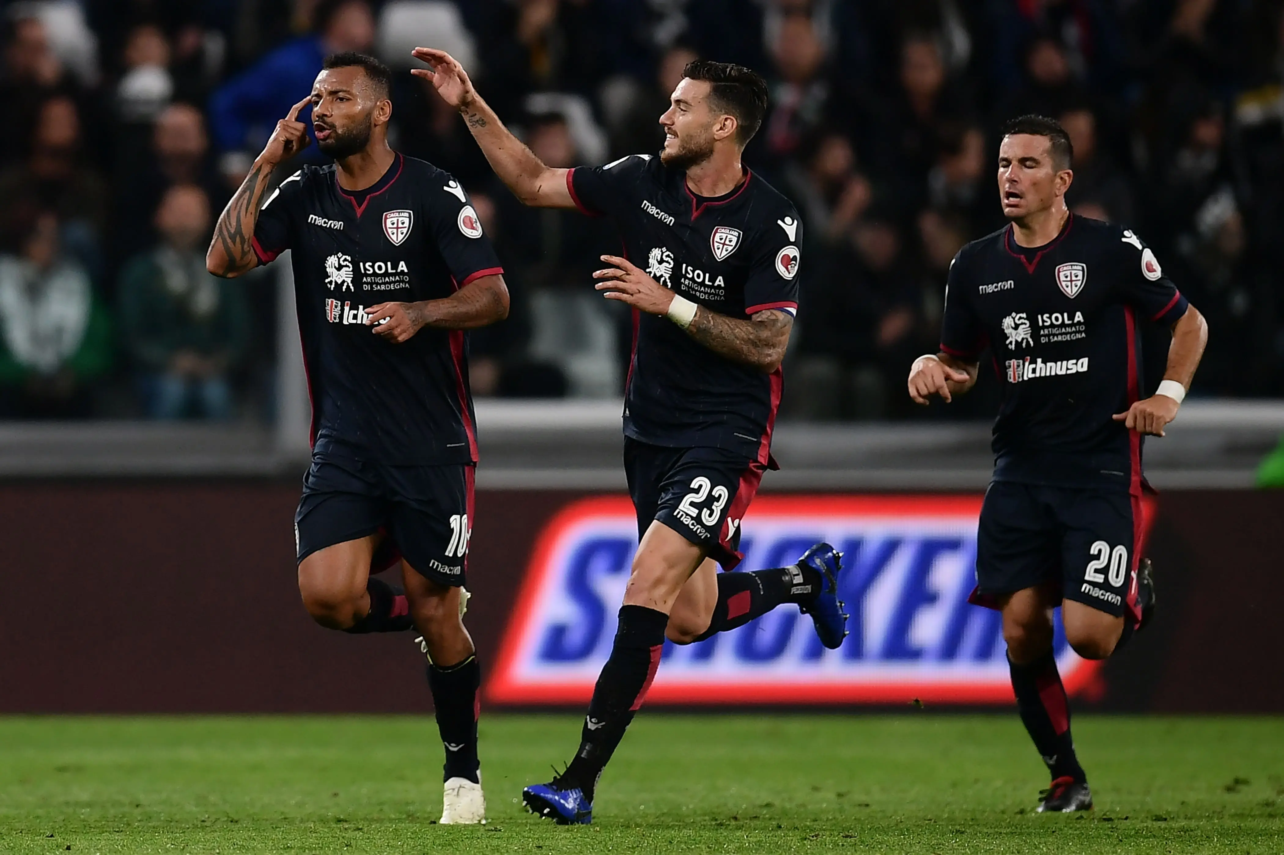 AC米兰完成关键胜利,晋级前八,气势如虹 AC米兰完成关键胜利,晋级前八,气势如虹