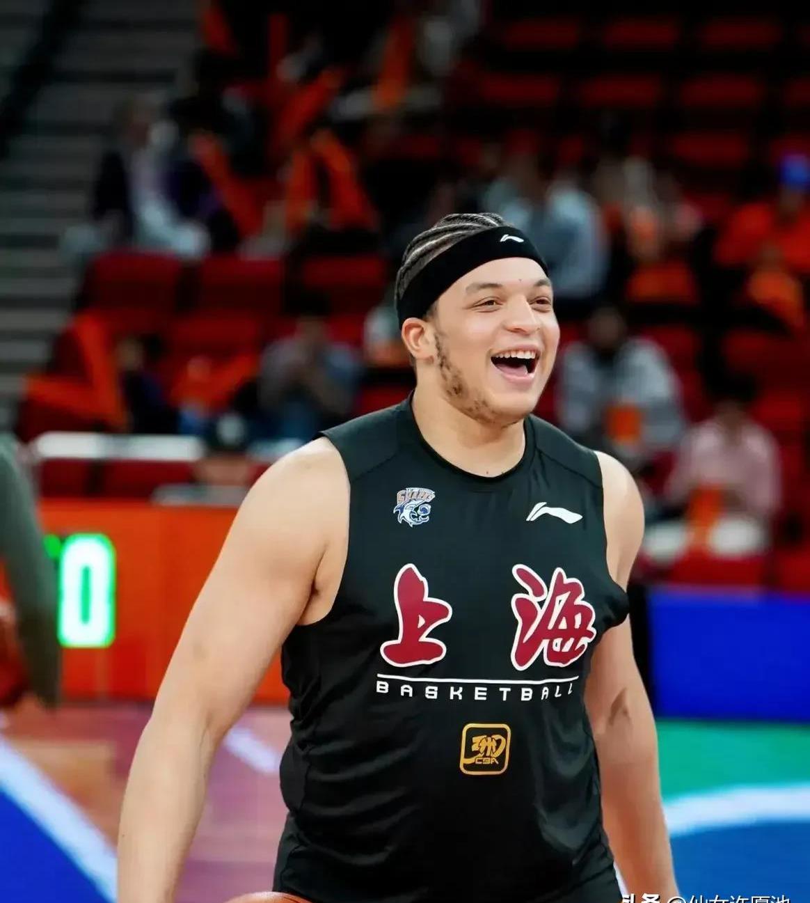 江苏队外援表现出色,球队士气高涨,全场震撼 江苏队外援表现出色,球队士气高涨,全场震撼