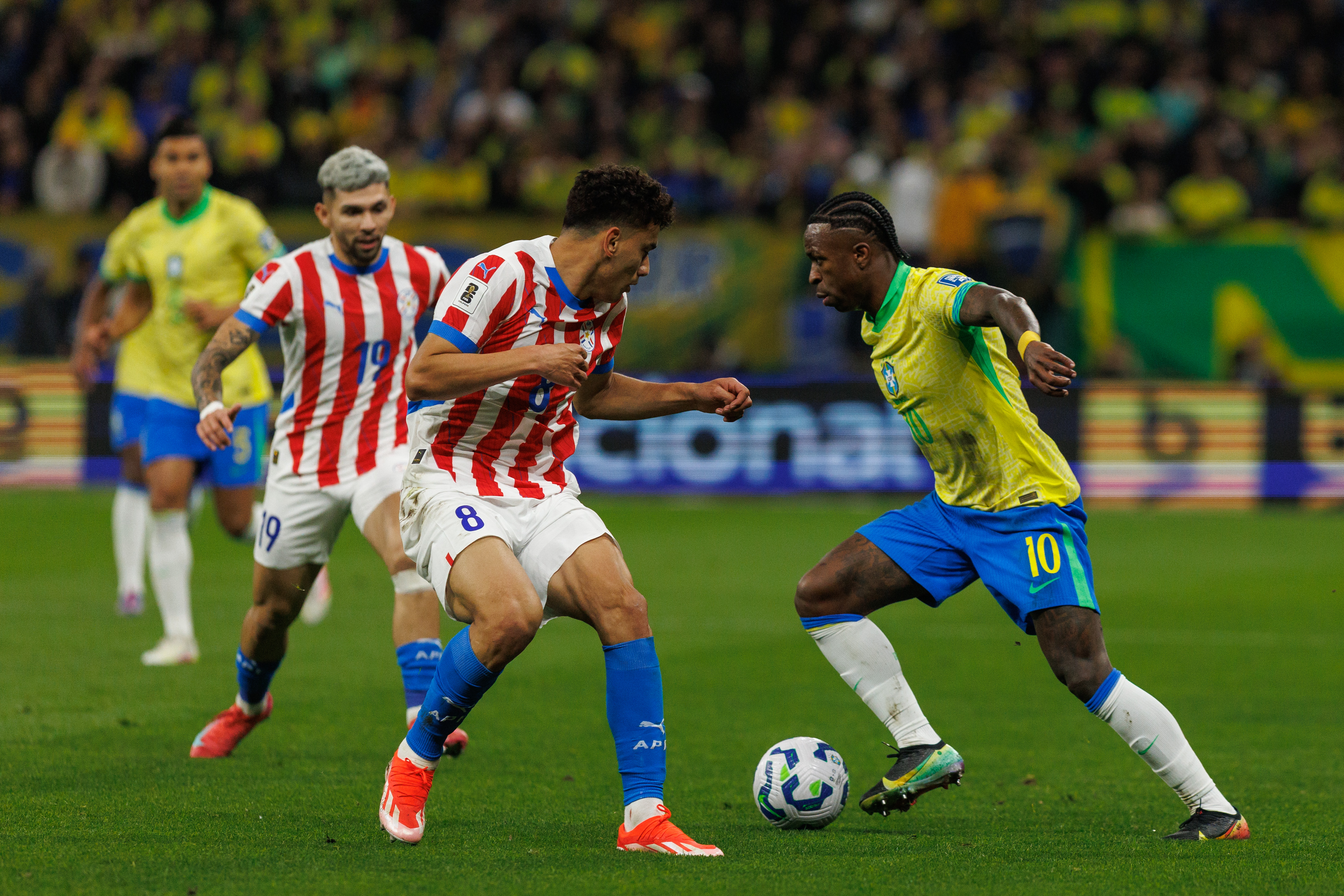 巴西选手挑战自我,创造佳绩,全场震撼 巴西选手挑战自我,创造佳绩,全场震撼