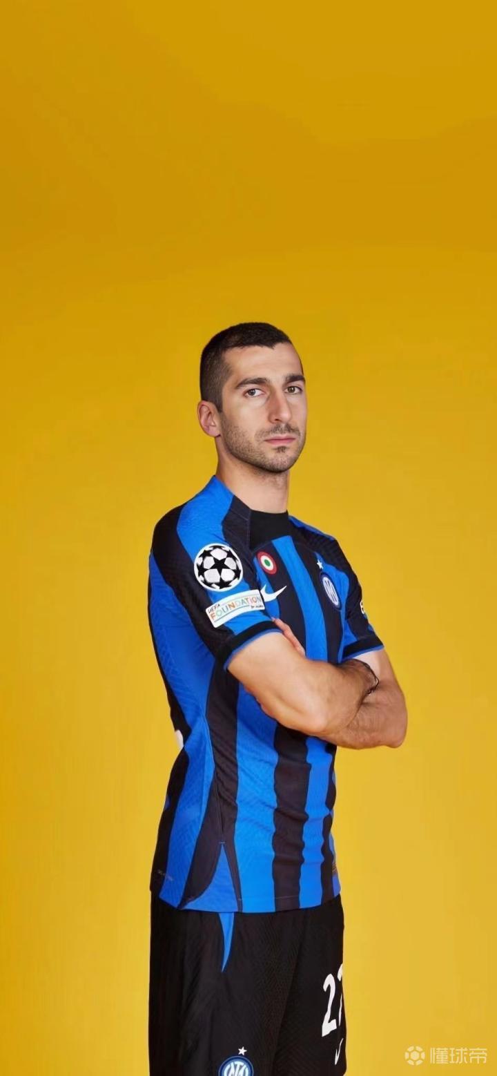 国际米兰球员表现出色，获得主教练赞扬，气势如虹