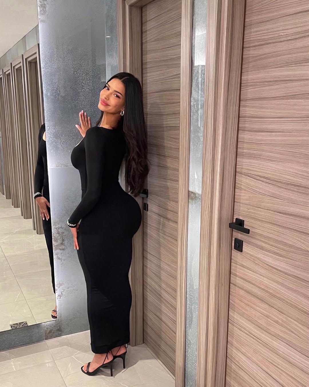 加拿大女足备战北美杯赛，实力备受看好，表现亮眼