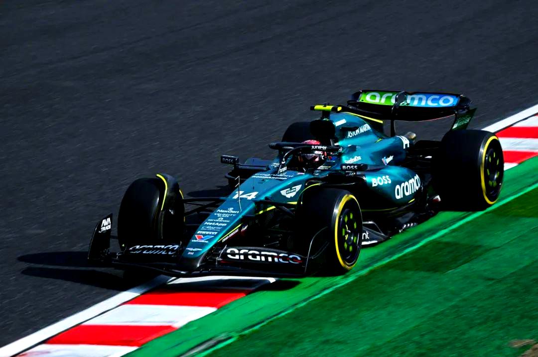 包含阿斯顿马丁完胜索伯车队，阿隆索刷新纪录的词条