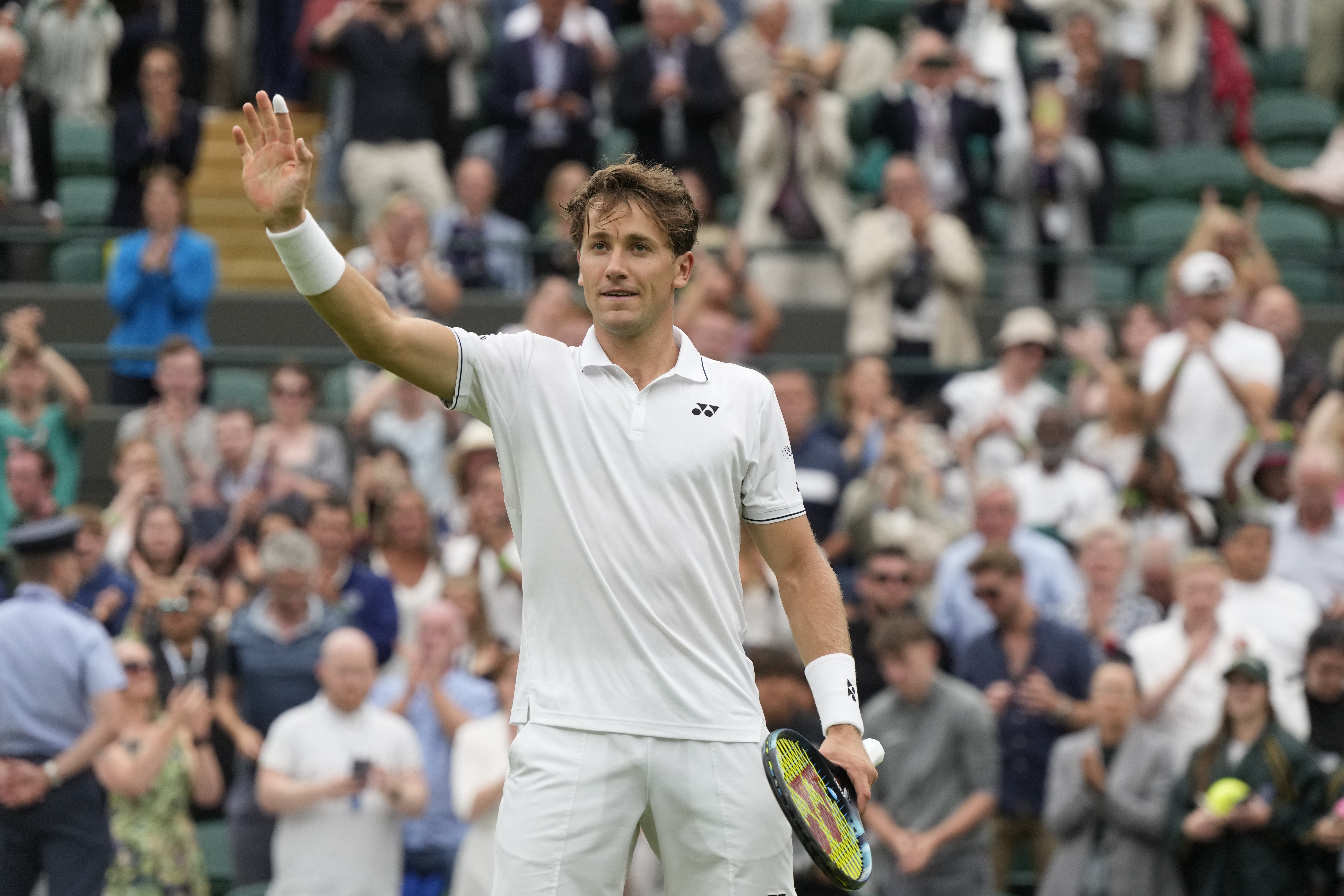 开云体育官网-温网力克ATP总决赛，鲁德高光表现