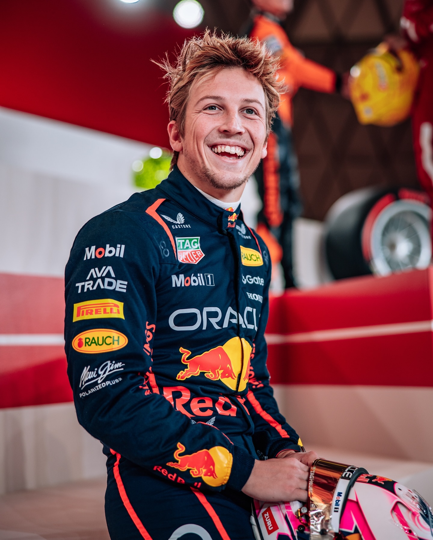 索伯车队碾压红牛车队，皮亚斯特里扛起全队