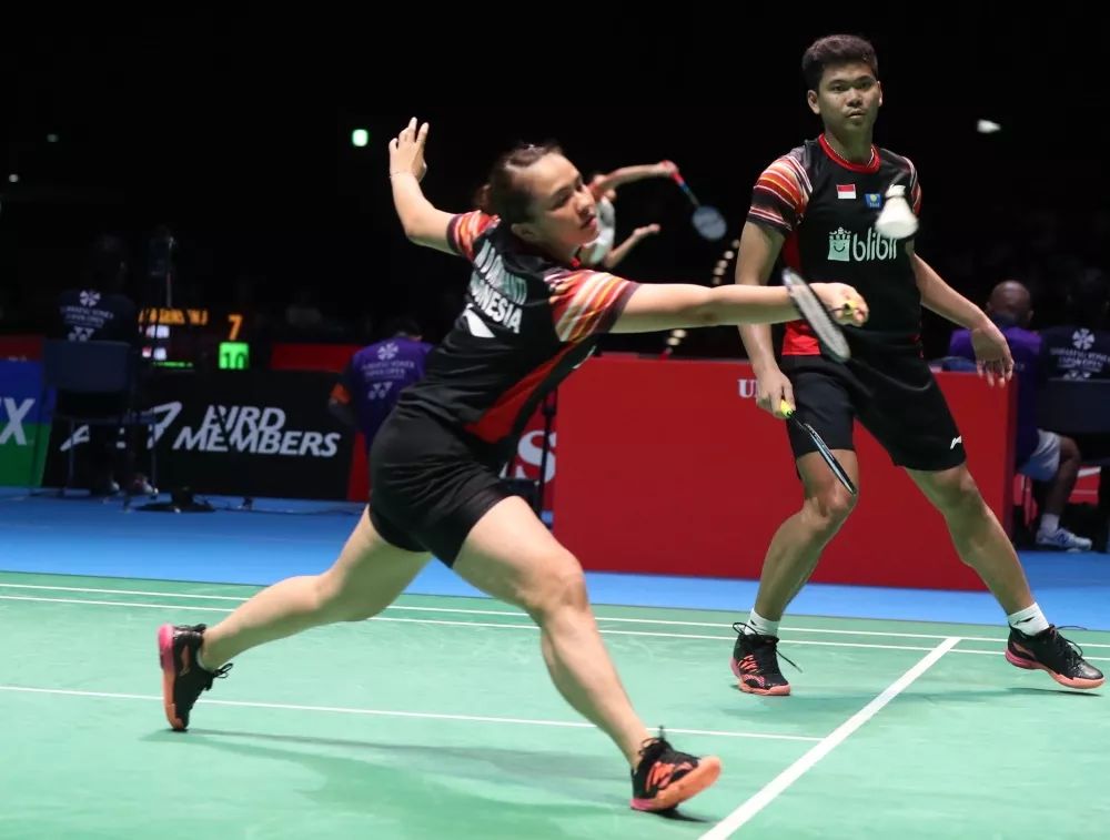 印尼队逆转丹麦队，黄鸭组合带队取胜