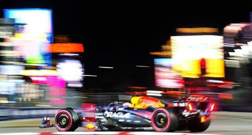 迈凯伦绝杀阿斯顿马丁，诺里斯带队取胜