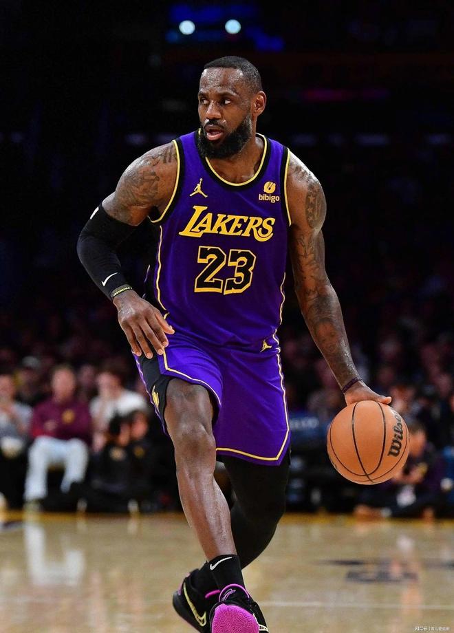 开云APP-猛龙碾压山东队，詹姆斯惊艳四座